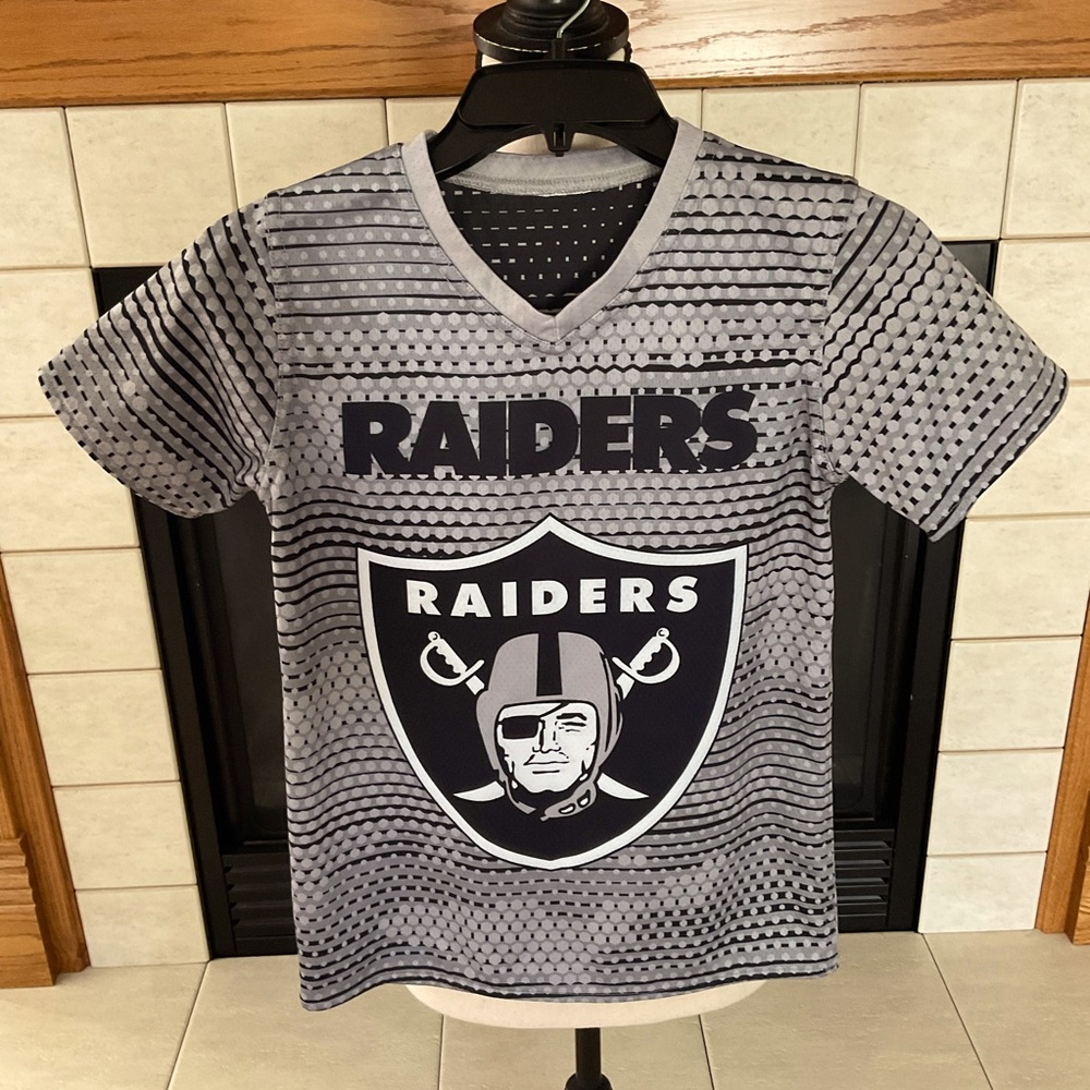 NFL Las Vegas Raiders Reversible V-Neck Flag Football Jersey, Boy’s Sz M